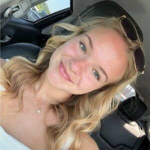 Meet your Posher, Kylee